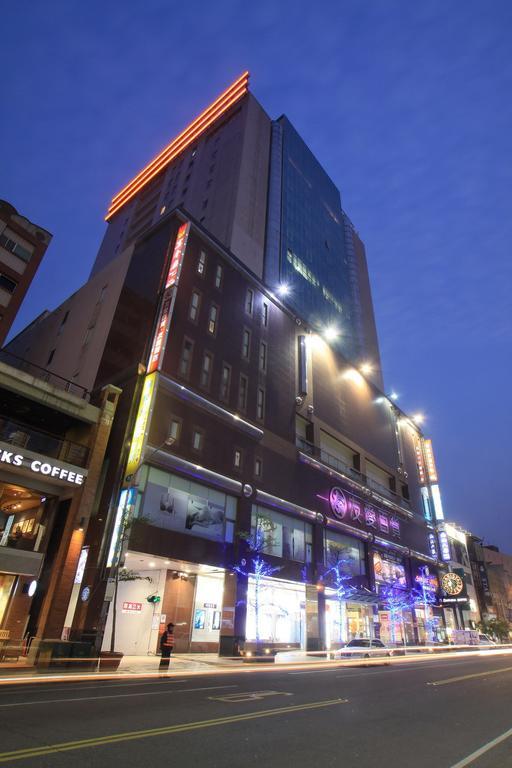 Yoai Hotel Yilan Экстерьер фото